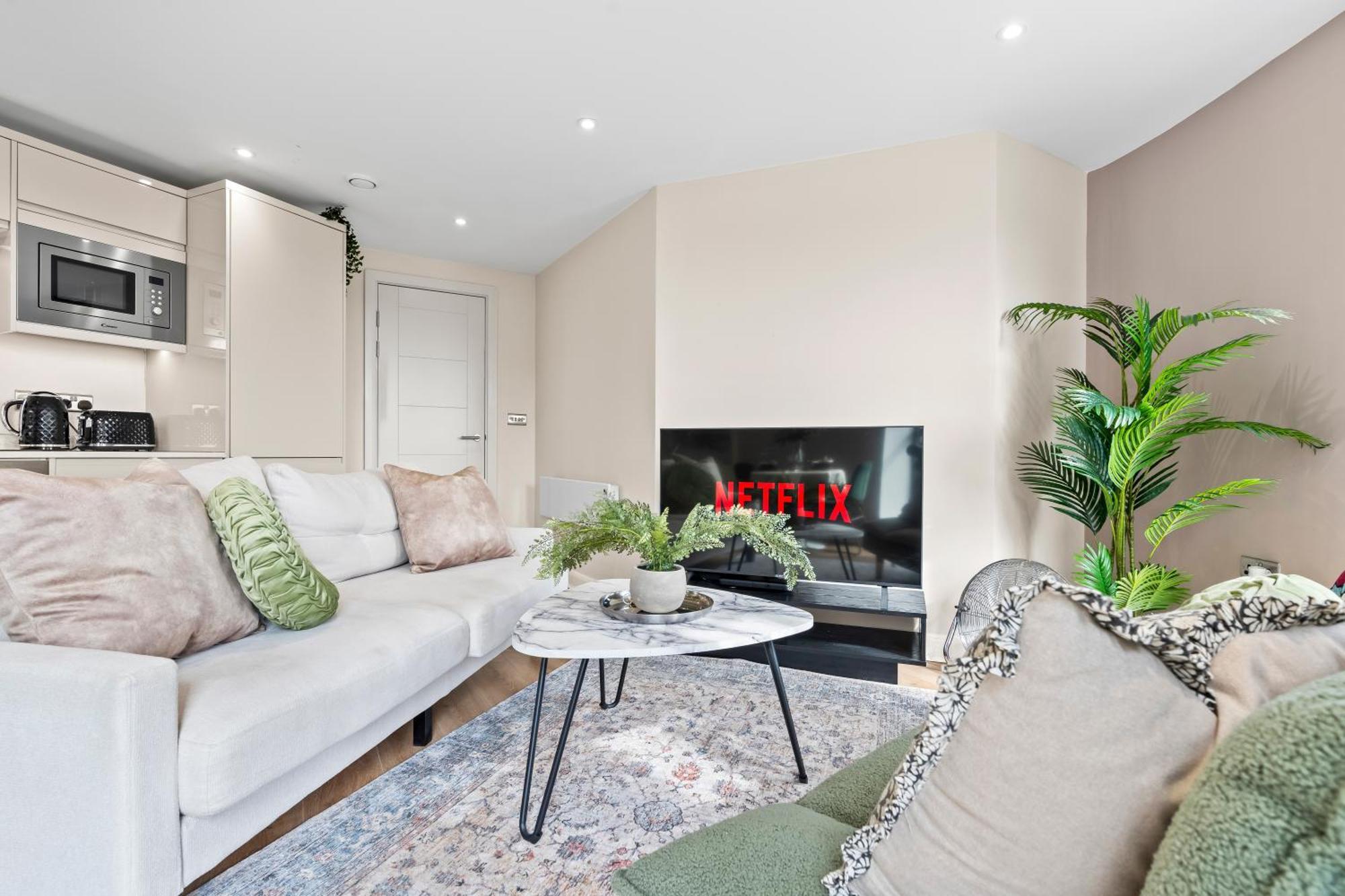 One Bed - - Modern Comfort *